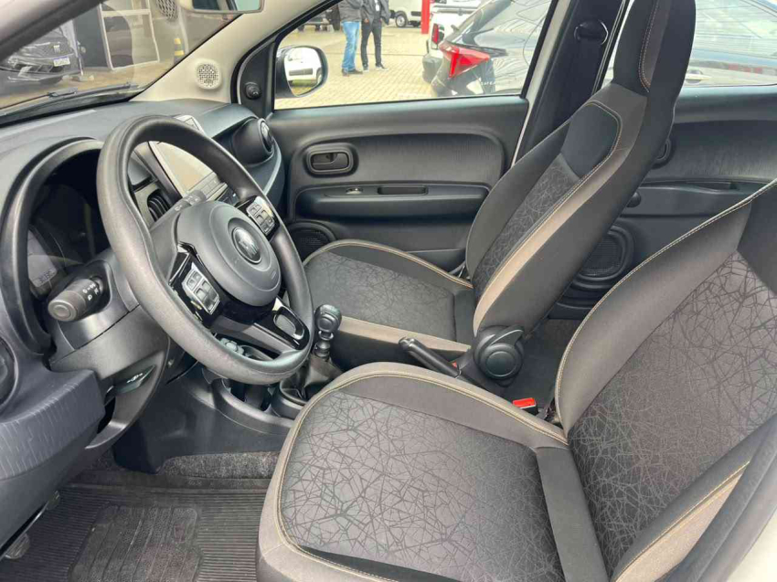 fiat mobi 1.0 firefly flex trekking manual 4p 202513