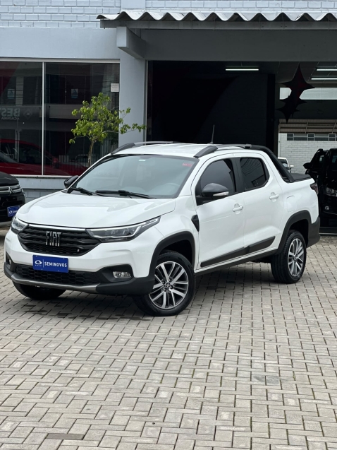 fiat strada 1.3 firefly flex volcano cd cvt 4p automatico 2026