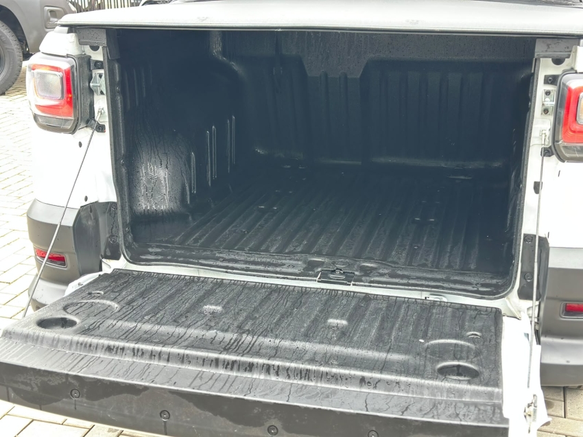 fiat strada 1.3 firefly flex volcano cd cvt 4p automatico 20265