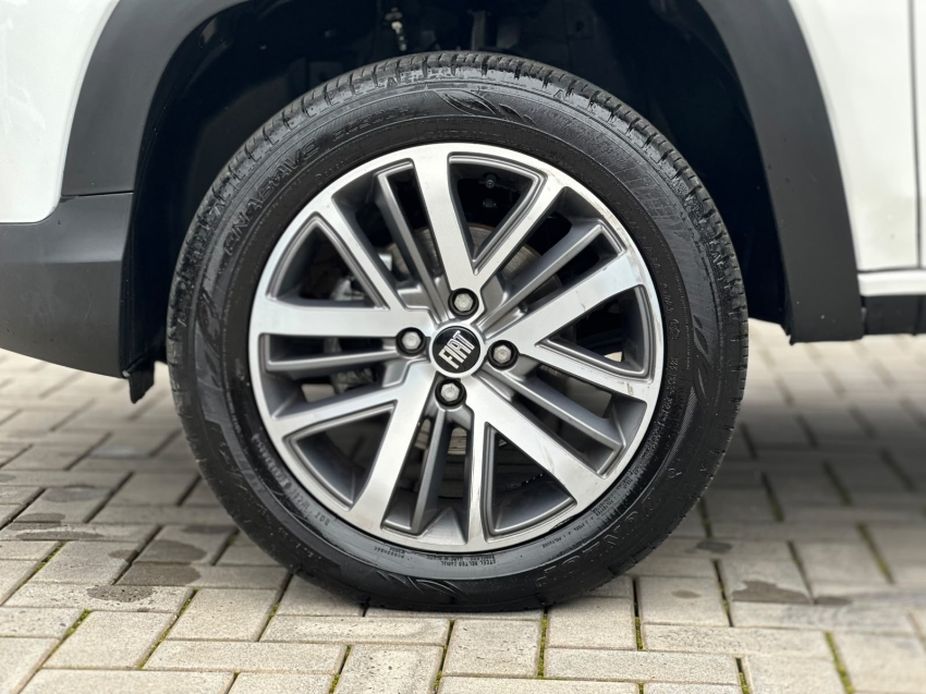 fiat strada 1.3 firefly flex volcano cd cvt 4p automatico 202612