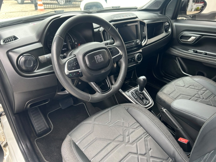 fiat strada 1.3 firefly flex volcano cd cvt 4p automatico 20256