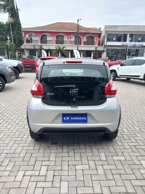 fiat mobi 1.0 evo flex like. manual 4p 20234