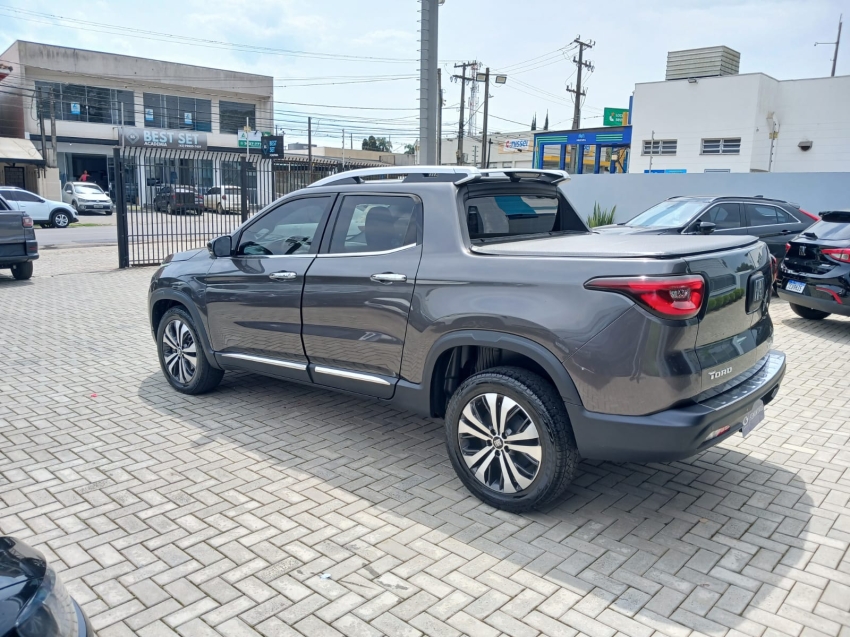 fiat toro 2.0 16v turbo diesel volcano 4wd at9 4p automatico 20243