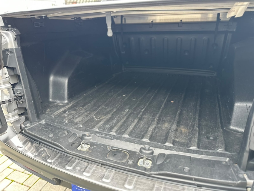 fiat toro 2.0 16v turbo diesel freedom 4wd at9 4p automatico 20236