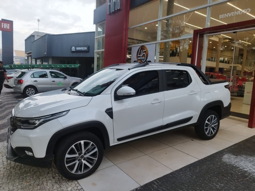 fiat strada 1.3 firefly flex volcano cd manual 4p automatico 2021 fiat strada 1.3 firefly flex volcano cd manual 4p automatico 2021