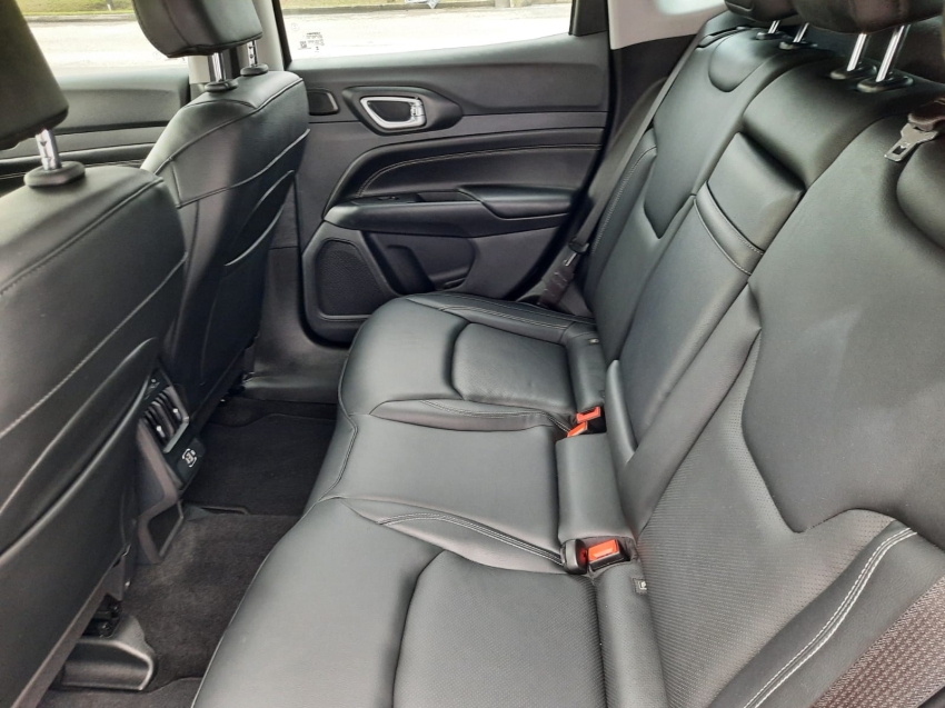 jeep compass 1.3 t270 turbo flex longitude at6 2024