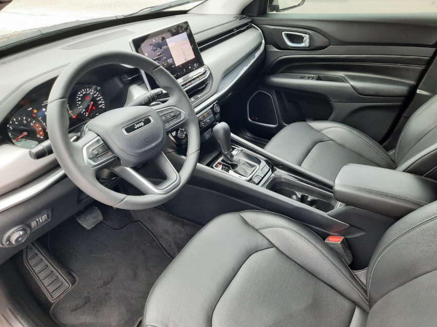 jeep compass 1.3 t270 turbo flex longitude at6 2024