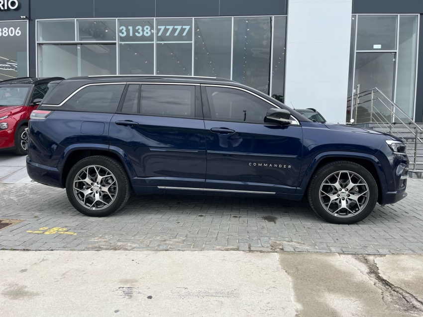 jeep commander 1.3 t270 turbo flex overland at6 2023 jeep commander 1.3 t270 turbo flex overland at6 2023