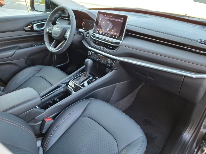 jeep compass 1.3 t270 turbo flex limited at6 4p automatico 2023 jeep compass 1.3 t270 turbo flex limited at6 4p automatico 2023