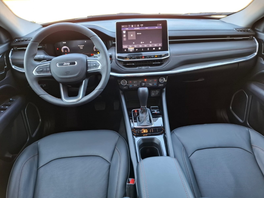 jeep compass 1.3 t270 turbo flex limited at6 4p automatico 2023 jeep compass 1.3 t270 turbo flex limited at6 4p automatico 2023
