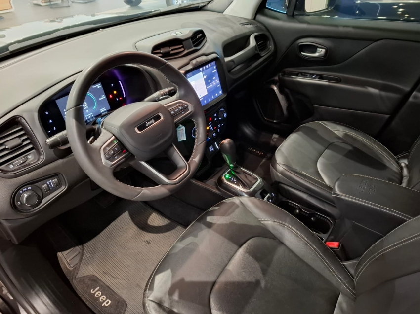 jeep renegade 1.3 t270 turbo flex longitude at6 2p automatico 2023 jeep renegade 1.3 t270 turbo flex longitude at6 2p automatico 2023