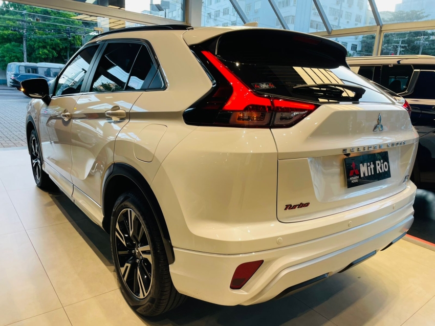 mitsubishi eclipse cross 1.5 mivec turbo gasolina hpe cvt 4p automatico 2025 mitsubishi eclipse cross 1.5 mivec turbo gasolina hpe cvt 4p automatico 2025