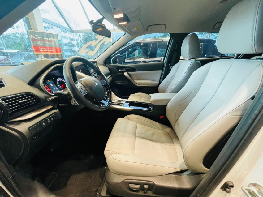 mitsubishi eclipse cross 1.5 mivec turbo gasolina hpe cvt 4p automatico 2025 mitsubishi eclipse cross 1.5 mivec turbo gasolina hpe cvt 4p automatico 2025
