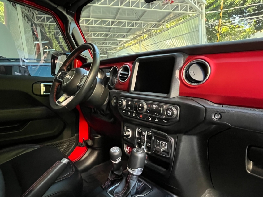jeep gladiator 3.6 v6 gasolina rubicon 4p 4x4 at8 automatico 2023 jeep gladiator 3.6 v6 gasolina rubicon 4p 4x4 at8 automatico 2023