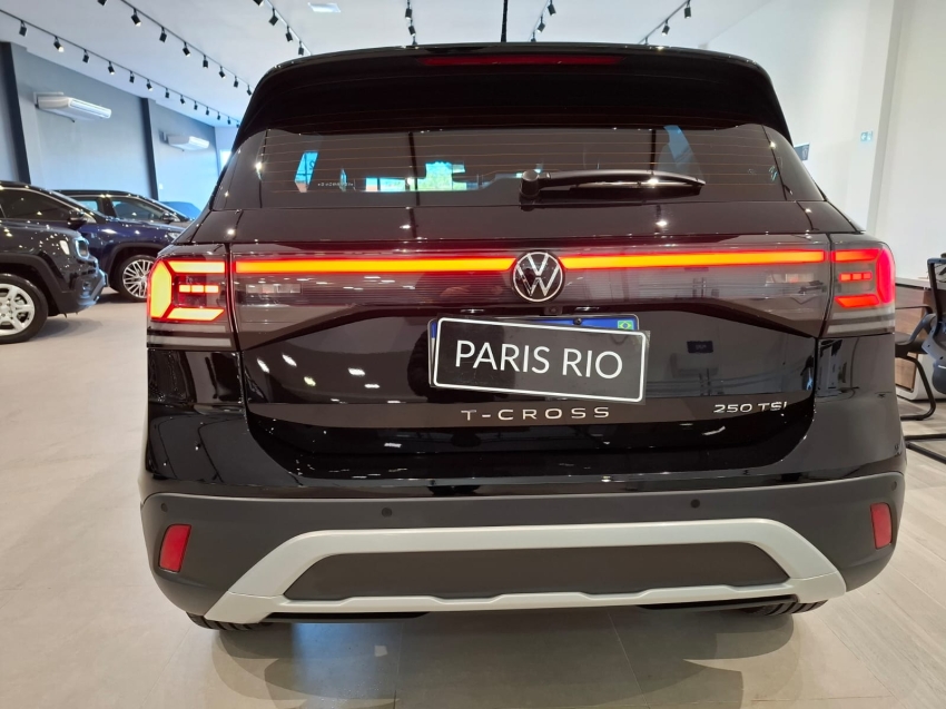 volkswagen t-cross 1.4 250 tsi total flex highline automatico 4p 2025 volkswagen t-cross 1.4 250 tsi total flex highline automatico 4p 2025