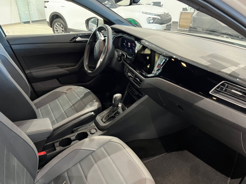 volkswagen nivus 1.0 200 tsi total flex highline automatico 4p 2022 volkswagen nivus 1.0 200 tsi total flex highline automatico 4p 2022