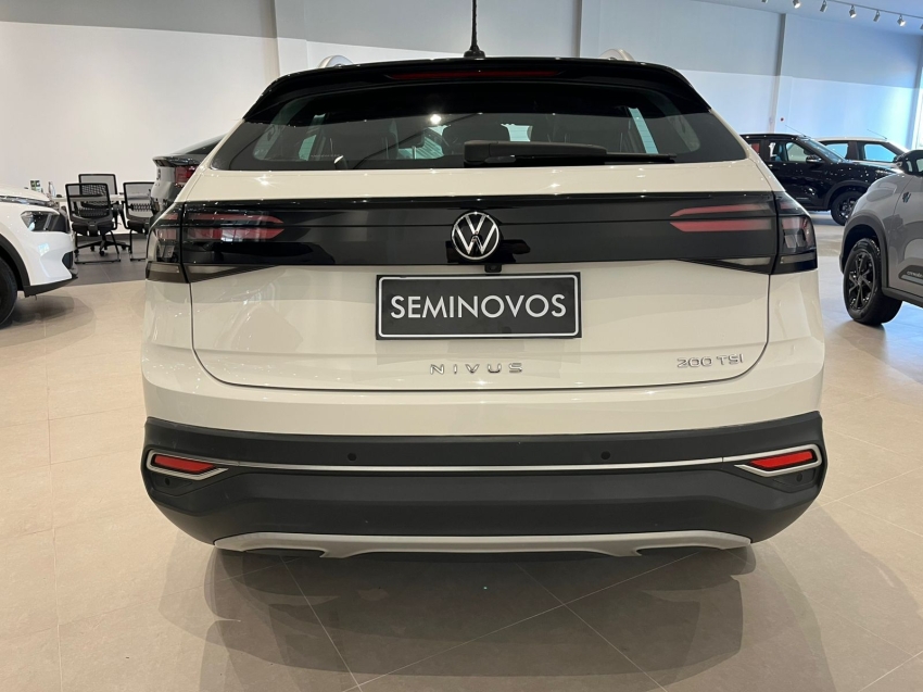 volkswagen nivus 1.0 200 tsi total flex highline automatico 4p 2022 volkswagen nivus 1.0 200 tsi total flex highline automatico 4p 2022