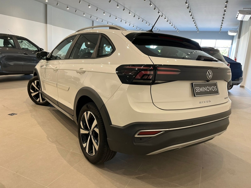 volkswagen nivus 1.0 200 tsi total flex highline automatico 4p 2022 volkswagen nivus 1.0 200 tsi total flex highline automatico 4p 2022