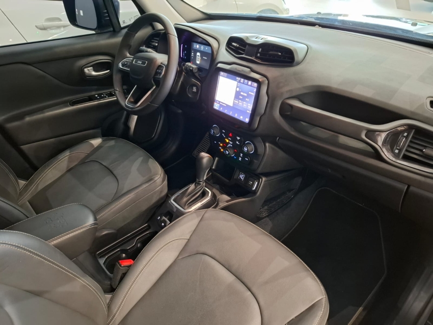 jeep renegade 1.3 t270 turbo flex longitude at6 4p automatico 2024 jeep renegade 1.3 t270 turbo flex longitude at6 4p automatico 2024