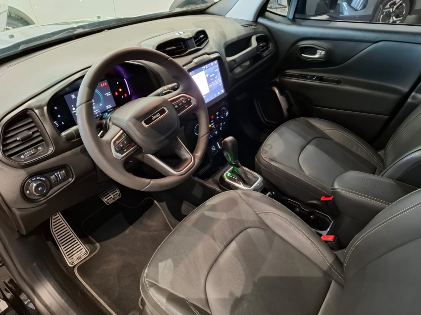 jeep renegade 1.3 t270 turbo flex longitude at6 4p automatico 2024 jeep renegade 1.3 t270 turbo flex longitude at6 4p automatico 2024