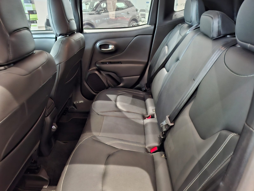 jeep renegade 1.3 t270 turbo flex longitude at6 4p automatico 2024 jeep renegade 1.3 t270 turbo flex longitude at6 4p automatico 2024