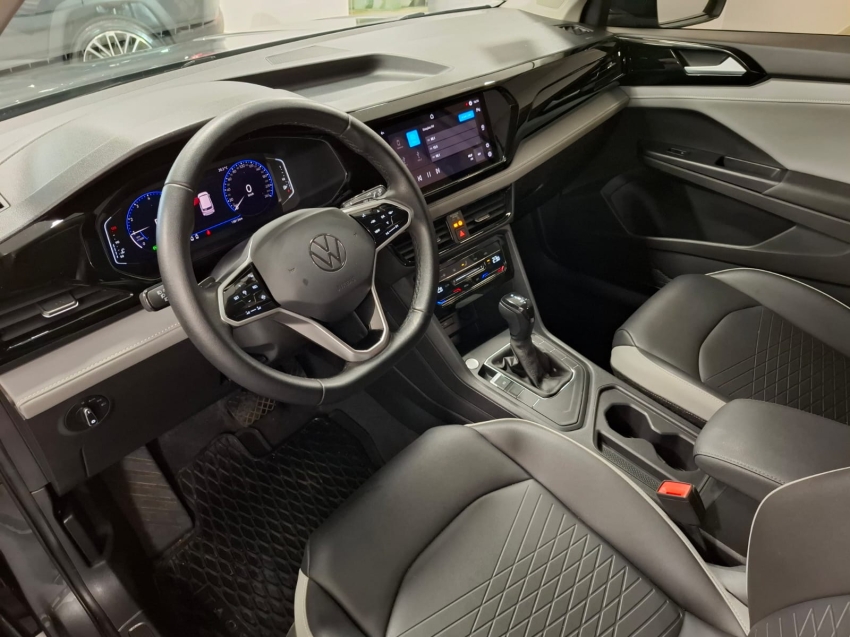 volkswagen taos 1.4 250 tsi total flex comfortline automatico 4p 2024