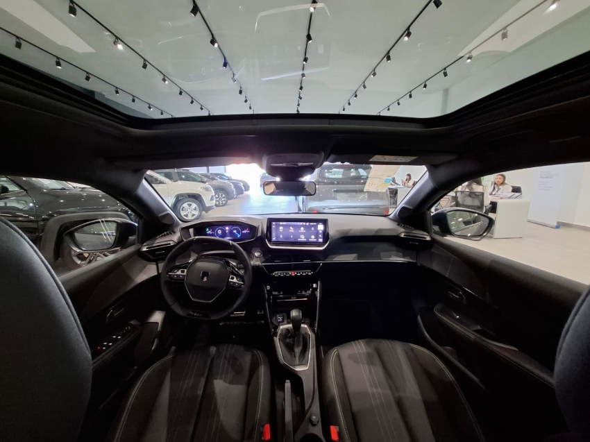 peugeot 208 1.0 turbo 200 flex gt cvt 4p automatico 2025