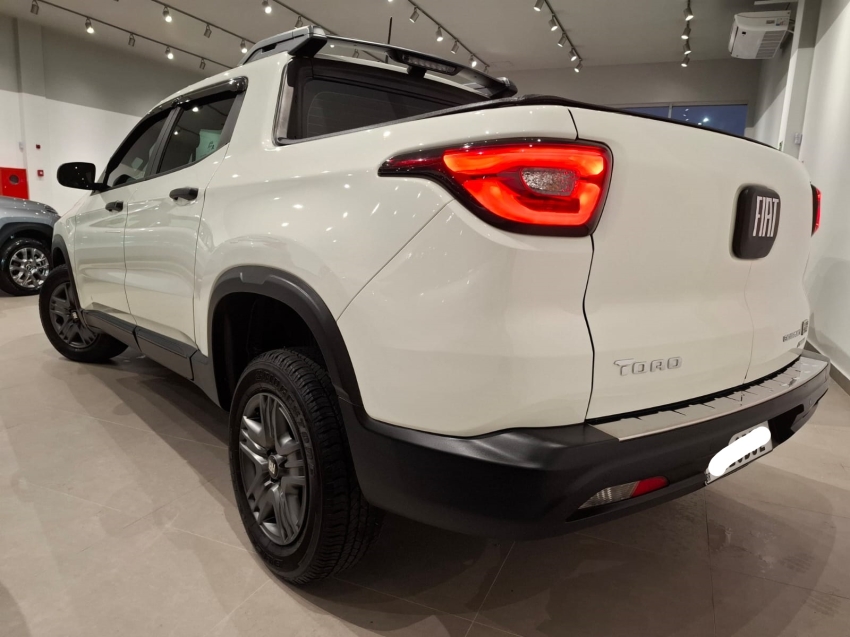fiat toro 1.3 turbo 270 flex endurance at6 4p automatico 2024