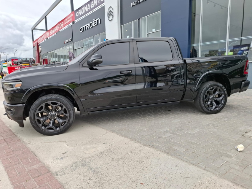 ram 1500 5.7 v8 gasolina limited night edition cd 4x4 automatico 4p 2024