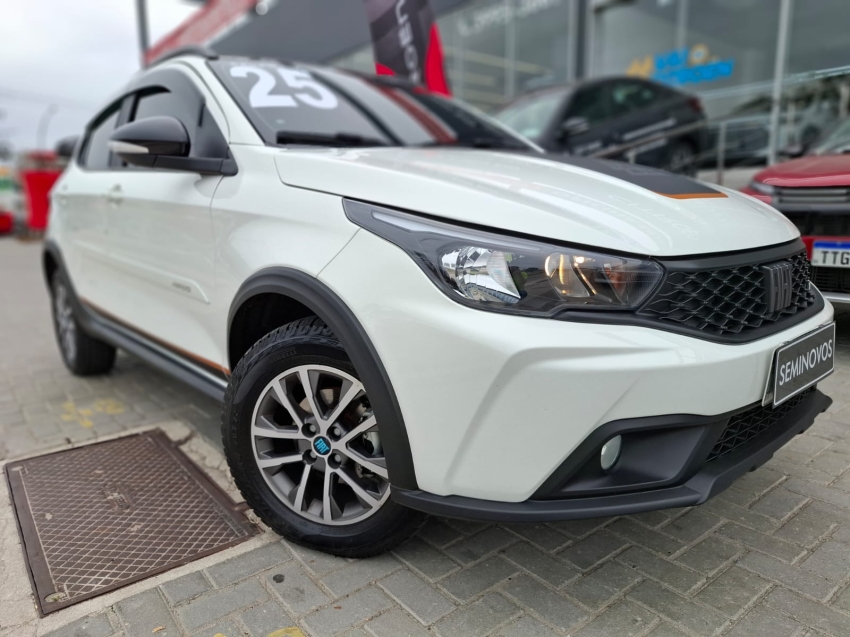 fiat argo 1.3 firefly flex trekking manual 4p 2025