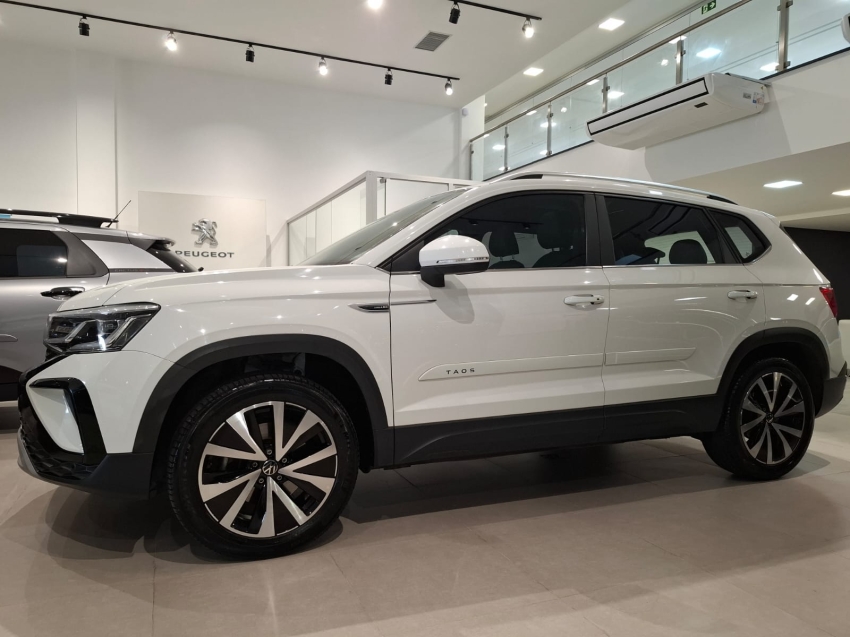 volkswagen taos 1.4 250 tsi total flex highline automatico 4p 2022