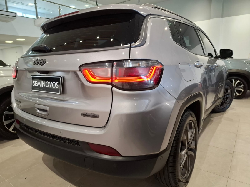 jeep compass 1.3 t270 turbo flex longitude at6 4p automatico 20252