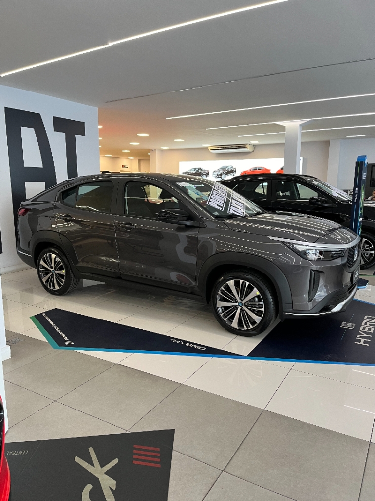 fiat fastback 1.0 turbo 200 flex audace cvt hibrido 4p automatico 20251