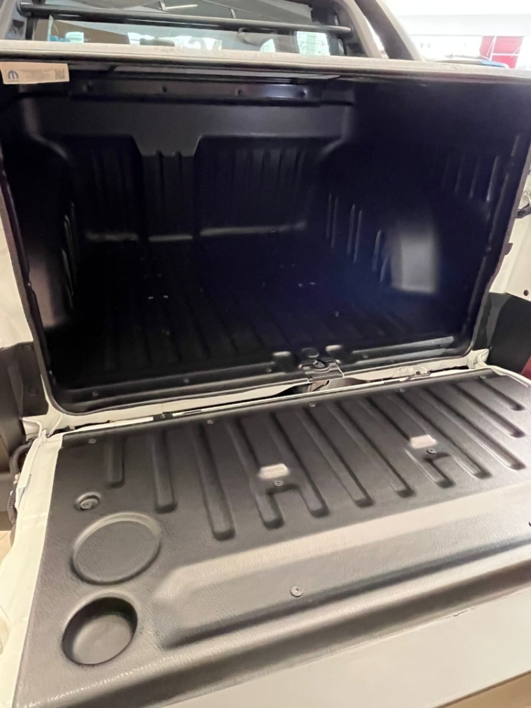 fiat strada 1.3 firefly flex volcano cd cvt 4p automatico 20263