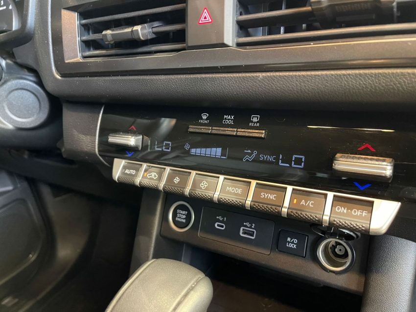 mitsubishi triton 2.4 biturbo diesel cd katana 4x4 automatico 4p 202612