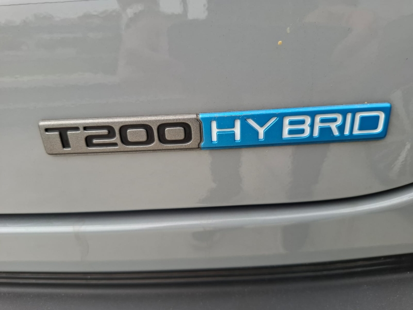 fiat fastback 1.0 turbo 200 hybrid impetus cvt hibrido 4p automatico 202510