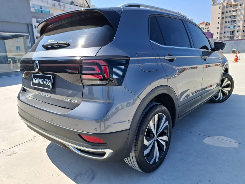 volkswagen t-cross 1.4 250 tsi total flex highline automatico 4p 20224