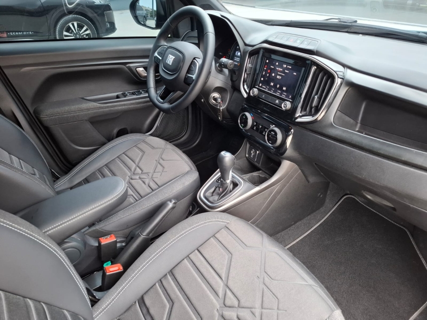 fiat strada 1.3 firefly flex volcano cd cvt 4p automatico 202510