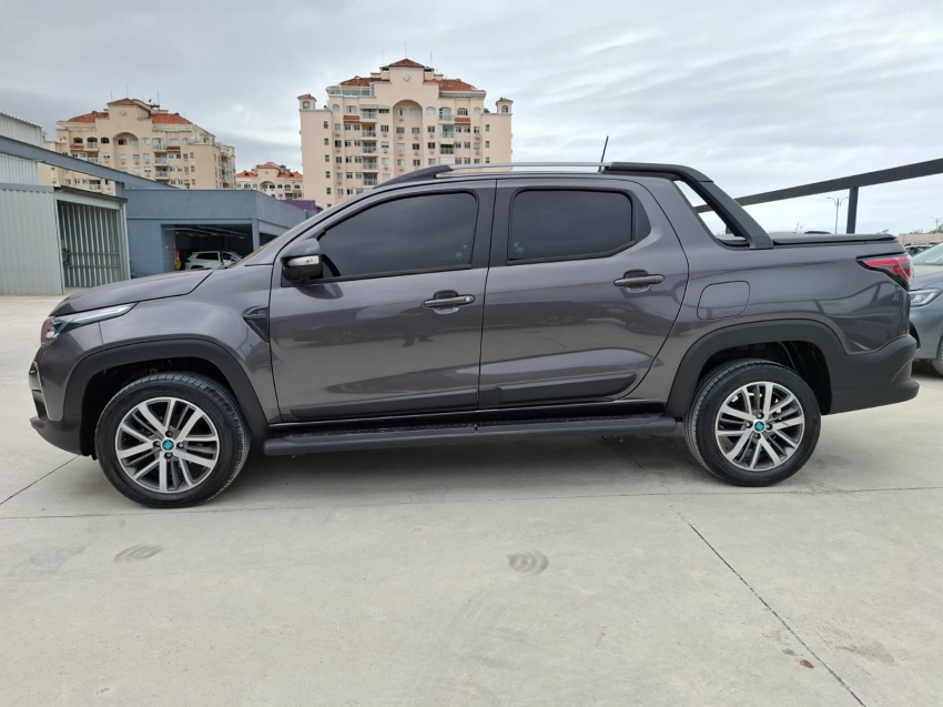 fiat strada 1.3 firefly flex volcano cd cvt 4p automatico 20251