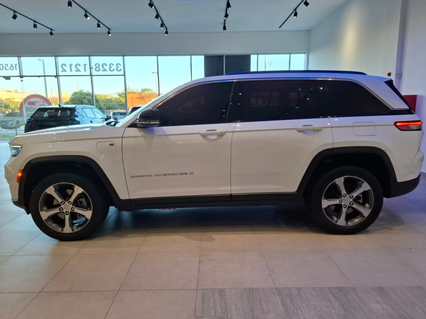 jeep grand cherokee 2.0 turbo hibrido 4xe at8 4p automatico 20245