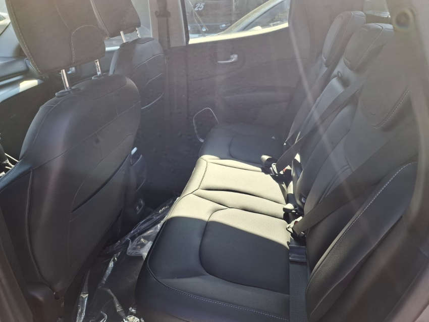 fiat toro 1.3 turbo 270 flex volcano at6 4p automatico 202511