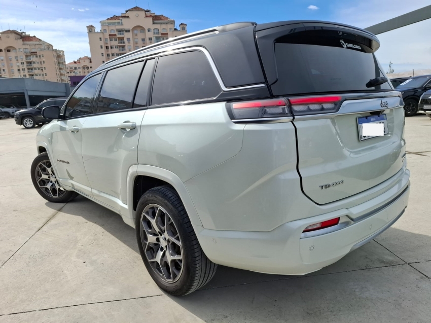 jeep commander 2.0 td380 turbo diesel overland at9 4p automatico 20234