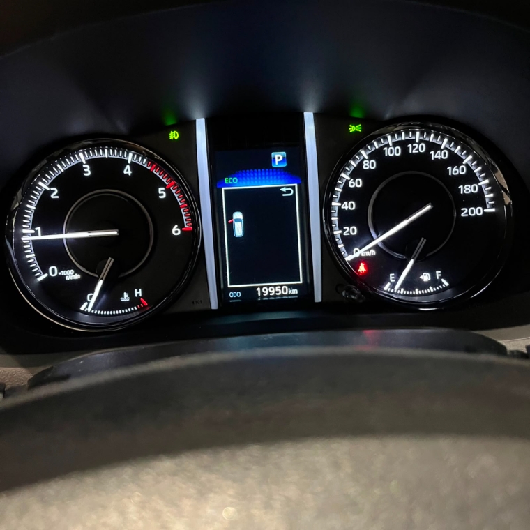 toyota hilux sw4 2.8 d-4d turbo diesel diamond 7l 4x4 automatico 4p 202311