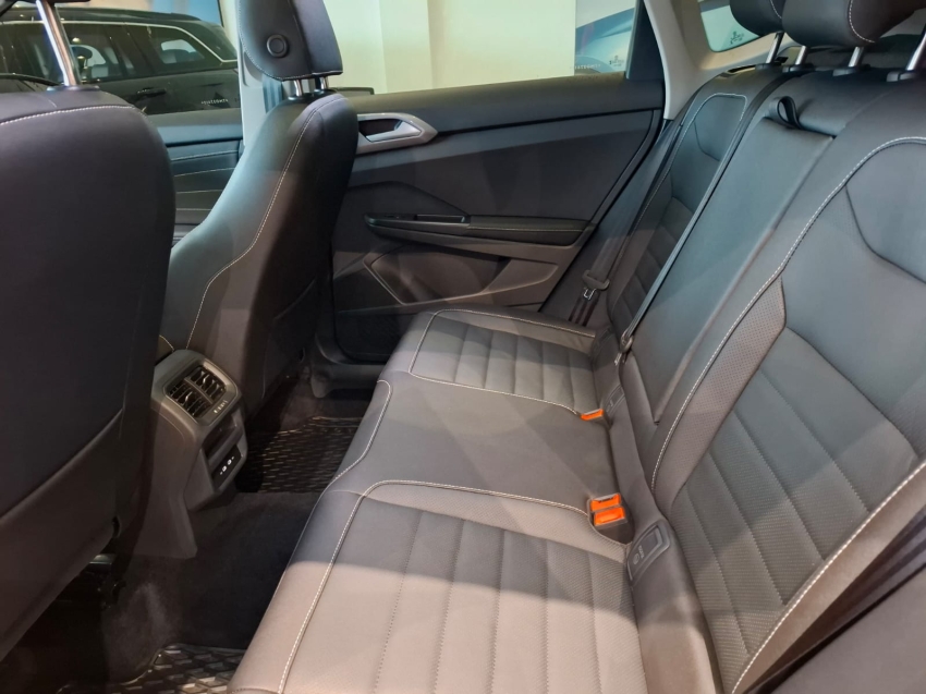 volkswagen taos 1.4 250 tsi total flex highline automatico 4p 202611