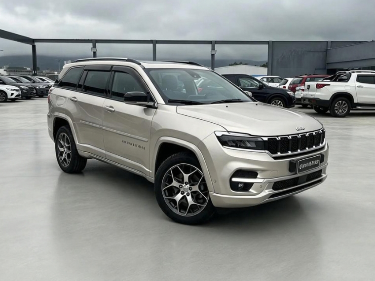 jeep commander 2.0 td380 turbo diesel overland at9 4p automatico 2025