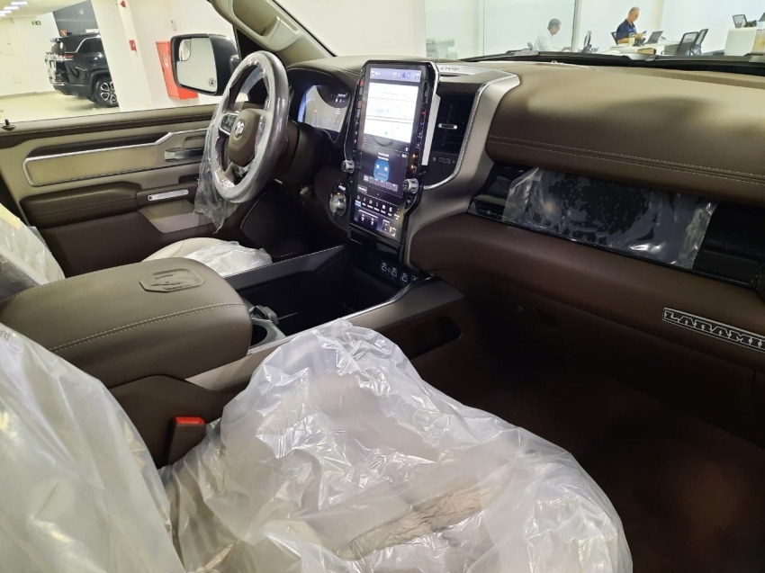 ram 1500 3.0 hurricane 6 biturbo gasolina laramie cd 4x4 automatico 2025 ram 1500 3.0 hurricane 6 biturbo gasolina laramie cd 4x4 automatico 2025