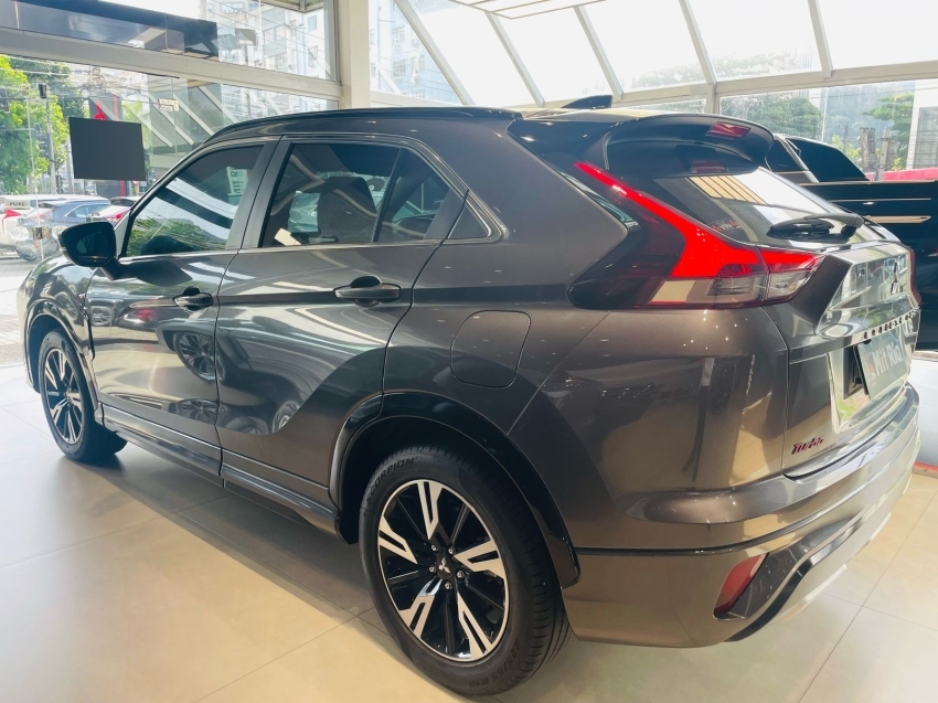 mitsubishi eclipse cross 1.5 mivec turbo gasolina hpe-s s-awc cvt 2024 mitsubishi eclipse cross 1.5 mivec turbo gasolina hpe-s s-awc cvt 2024