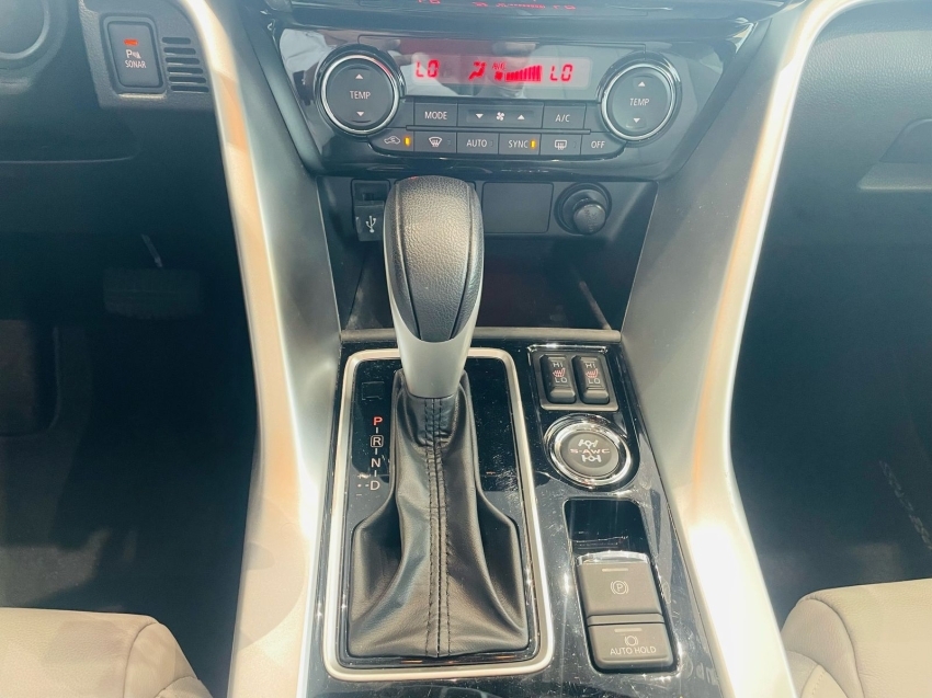 mitsubishi eclipse cross 1.5 mivec turbo gasolina hpe-s s-awc cvt 2024 mitsubishi eclipse cross 1.5 mivec turbo gasolina hpe-s s-awc cvt 2024