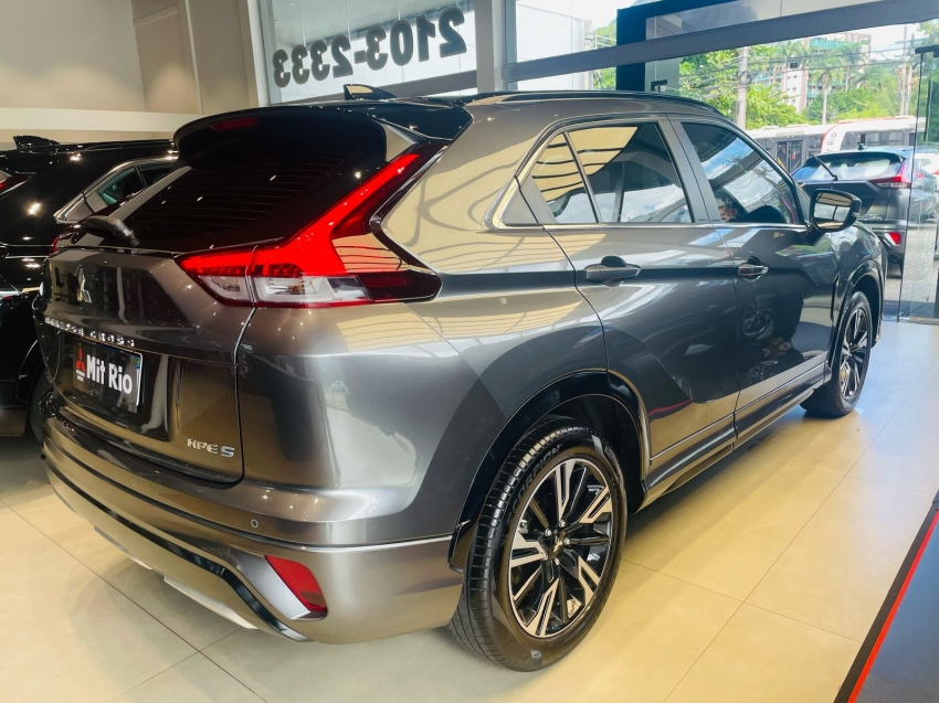mitsubishi eclipse cross 1.5 mivec turbo gasolina hpe-s cvt 2024 mitsubishi eclipse cross 1.5 mivec turbo gasolina hpe-s cvt 2024