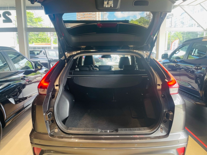 mitsubishi eclipse cross 1.5 mivec turbo gasolina hpe-s cvt 2024 mitsubishi eclipse cross 1.5 mivec turbo gasolina hpe-s cvt 2024